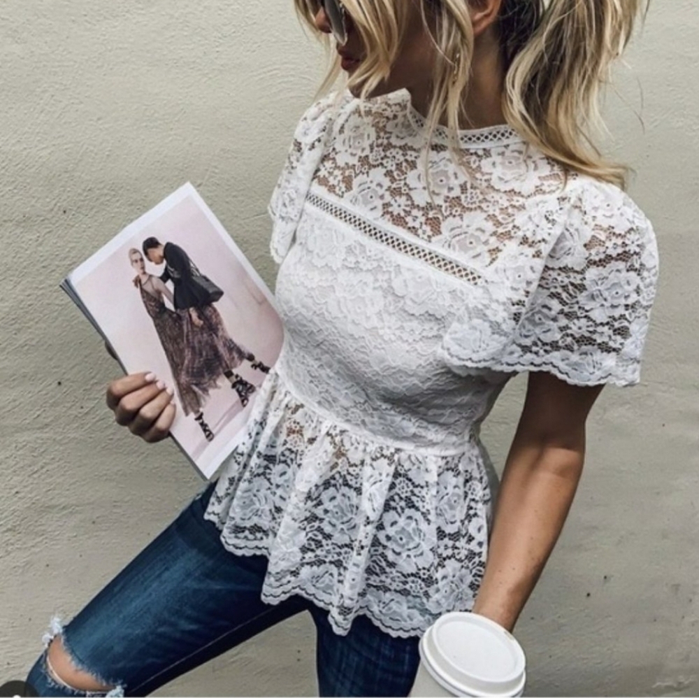 NWOT Vici White Short Sleeve Remember Me Lace Peplum Top Size Small
